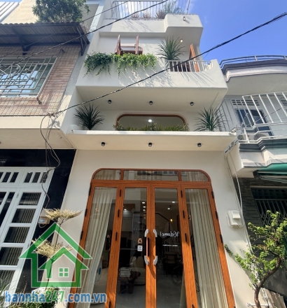 CHỈ 5,19 TỶ - 4 TẦNG BTCT - 4 PHÒNG NGỦ RỘNG RÃI – NHÀ MỚI PHONG CÁCH CHÂU ÂU – SÁT AEON TÂN PHÚ