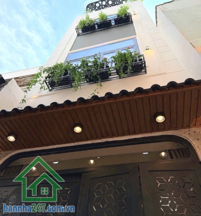 CHỈ 5,95 TỶ – HUỲNH VĂN BÁNH PHÚ NHUẬN – 5 TẦNG BTCT – 100M² – 3PN 4 WC – SÂN THƯỢNG VIEW ĐẸP