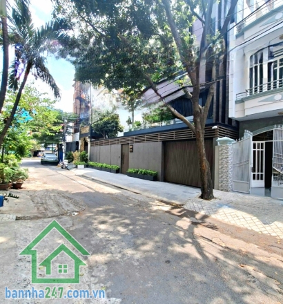 HẺM Ô TÔ TRÁNH 6M – VÀI CĂN RA MẶT TIỀN – NHÀ 2 TẦNG ĐÚC BTCT – 4 PN – SỔ VUÔNG VỨC - 85M² (4 x 21) - 12,2 TỶ