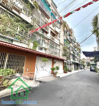 CHỈ 2,26 TỶ – SIÊU HIẾM – CHUNG CƯ TRƯỜNG CHINH – BA VÂN – FULL NỘI THẤT - 2PN • DT: 50m² (ngang 4m – dài 12.5m) • Kết cấu: 2 Phòng ngủ rộng – thoáng • Nhà Nhà mới đẹp – FULL nội thất, dọn vào ở ngay