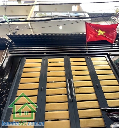 BÁN NHÀ 3 TẦNG – CHỢ VẢI PHÚ THỌ HÒA – HẺM Ô TÔ – NHÀ MỚI – CHỈ 6,4 TỶ  Vị trí: Trung tâm Phú Thọ Hòa – gần chợ Vải – di chuyển dễ dàng ra Lũy Bán Bích - Âu Cơ