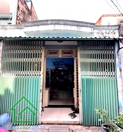 CHỈ 4,45 TỶ – NGANG 4.5M – GIÁP KHU TÊN LỬA - HẺM 5M ĐẸP – SÁT MẶT TIỀN ĐƯỜNG – NHÀ 2 TẦNG - 48M² • Diện tích: 4.5m x 11m – tổng 48.8m² • Kết cấu: 1 trệt + 1 lầu - Nhà hiện trạng tiện xây mới hoặc cho thuê giữ tiền
