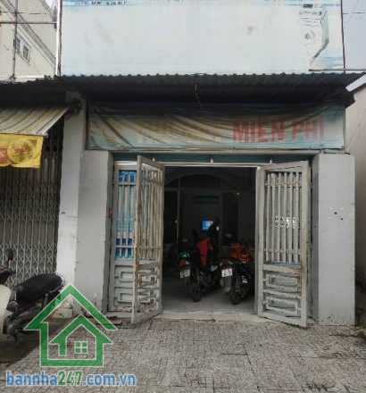 MTKD ĐƯỜNG NHỰA 7M – BÌNH TÂN GIÁP TÂN PHÚ – GẦN AEON TÂN PHÚ DT: 4 x 23m, công nhận 91m², nở hậu nhẹ Kết cấu: 1 trệt + 1 lầu, có 2PN Vị trí: Mặt tiền đường nhựa 7m.