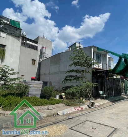 CHỈ 3,95 TỶ – ĐẤT ĐẸP HXH 6M – TRUNG TÂM BÌNH TÂN – XÂY GÌ CŨNG ĐỈNH Đường Số 9 – sát kênh Tham Lương – vị trí cực thoáng, mát mẻ Diện tích: 64m² (4 x 16)m