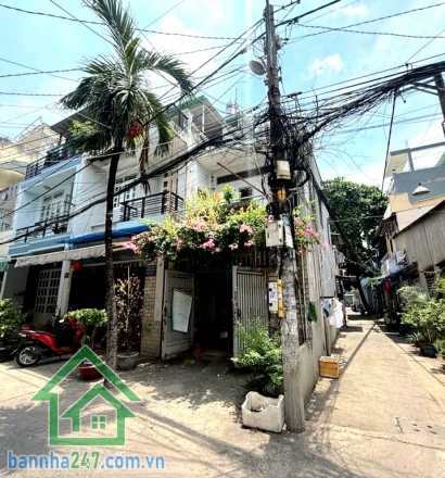 CHỈ 4,1 TỶ – HXH 5M – NGAY CHỢ TÂN HƯƠNG, TÂN PHÚ -  NHÀ 2 TẦNG - DT: 39M² - 2 PN - 1 WC  Căn nhà nhỏ xinh nhưng sở hữu vị trí cực kỳ thuận tiện ngay trung tâm