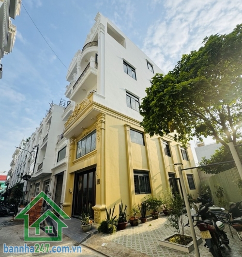 CHỈ 7.7 TỶ – NHÀ MỚI 5 TẦNG – KHU PHÂN LÔ DÂN TRÍ – GẦN AEON MALL BÌNH TÂN Diện tích đẹp, nhà mới toanh, 5 tầng kiên cố. Gồm 5 phòng ngủ vệ sinh khép kín, nội thất cao cấp do chủ tự xây để ở.