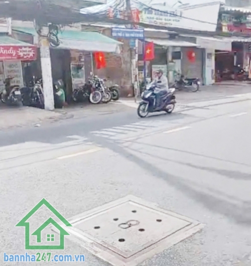 MTKD ÂU CƠ – LUỸ BÁN BÍCH – VỊ TRÍ ĐẸP NHẤT TÂN PHÚ – 36M² – 2 TẦNG – CHỈ 6,1 TỶ Diện tích: 36m² (4x9), sổ vuông vức, nở hậu tài lộc. Kết cấu: 1 trệt 1 lầu, 2PN, 2WC.
