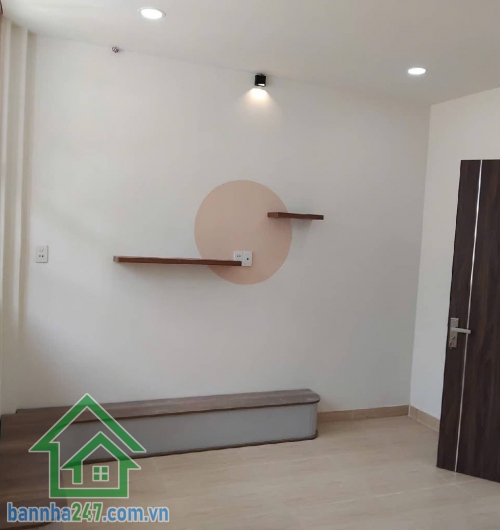 CHỈ 4.8 TỶ – NHÀ ĐẸP 3 TẦNG – TÂN PHÚ GIÁP Q11 – 4PN, 3WC Nhà mới đẹp, dọn vào ở ngay. Diện tích: 38m², kết cấu 3 tầng BTCT chắc chắn. Công năng đầy đủ: 4PN - 3WC