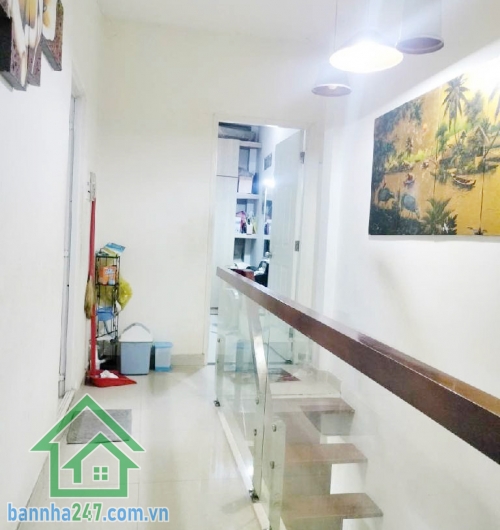 CHỈ 4.65 TỶ - GÒ DẦU – TÂN QUÝ – TÂN PHÚ – NHÀ 2 TẦNG, DT 45M2  Kết cấu: 1 trệt, 1 lầu, 2 phòng ngủ, 2 WC, phòng khách, bếp đầy đủ công năng. Nhà nằm gần AEON. . 