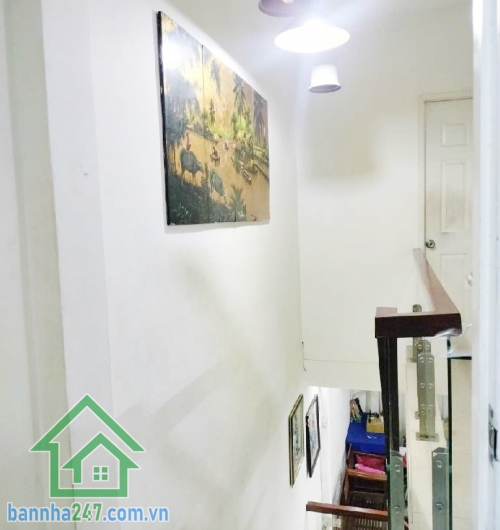 CHỈ 4.65 TỶ - GÒ DẦU – TÂN QUÝ – TÂN PHÚ – NHÀ 2 TẦNG, DT 45M2  Kết cấu: 1 trệt, 1 lầu, 2 phòng ngủ, 2 WC, phòng khách, bếp đầy đủ công năng. Nhà nằm gần AEON. . 