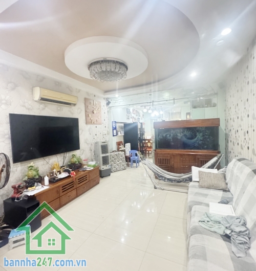 CẦN BÁN NHÀ SIÊU PHẨM 5 TẦNG – NGANG 4x16 – ĐƯỜNG NHỰA 8M – NGAY NGUYỄN SƠN – TRUNG TÂM TÂN PHÚ – CHỈ 9.9 TỶ Đường trước nhà nhựa 8m, xe tải tránh thoải mái,  thông ra Nguyễn Sơn, Luỹ Bán Bích, Bàu Cát – Tân Bình.