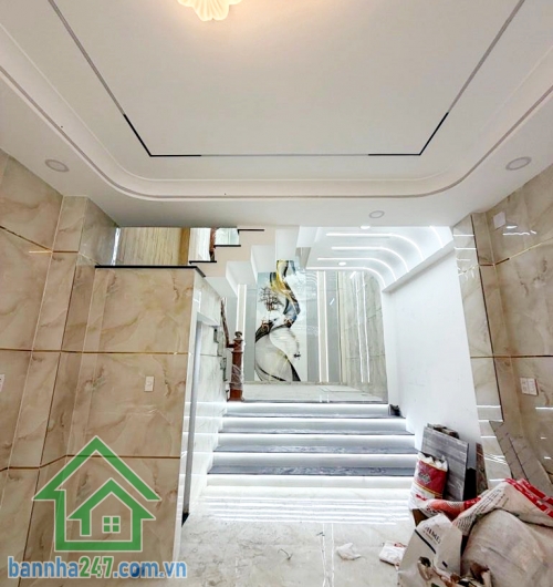 HẺM XE TẢI 7M THÔNG - GẦN BỐN XÃ GIÁP TÂN PHÚ – DT: 64m² (4.2 x 15)m – 6 TẦNG KIÊN CỐ - 5 PN – 5 WC - CHỈ 8,7 TỶ  Nhà cao tầng hiếm – full nội thất – khu VIP Hương Lộ 2!
