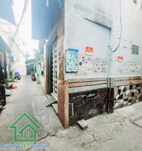 CHỈ 5.2 TỶ - NHÀ 3 MẶT HẺM THÔNG - 2 TẦNG BTCT - ĐANG CÓ DÒNG TIỀN 10TR/THÁNG Diện tích hiện trạng 43m2, công nhận 37m2. Sổ hồng riêng, hoàn công đầy đủ.  Mob 0933 144 037 
