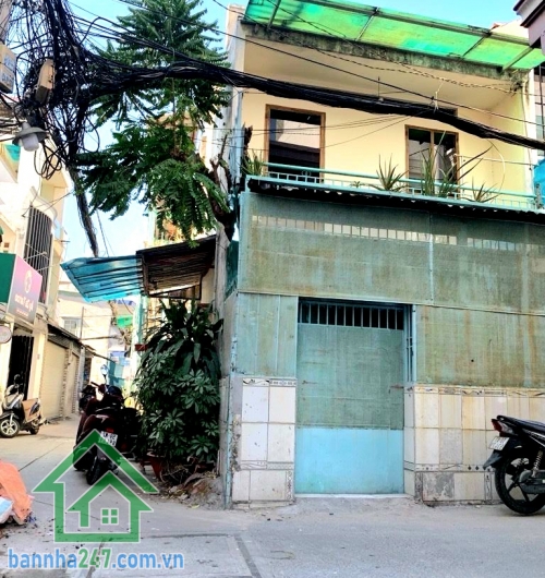 CHỈ 5,1 TỶ - MẶT TIỀN LÊ TRUNG ĐÌNH – LÔ GÓC 2 MẶT TIỀN THOÁNG - NHÀ 2 TẦNG – 75m² – 3PN – 3WC – NỞ HẬU TÀI LỘC Vị trí cực đẹp – hiếm:• Lô góc 2 mặt tiền, thông thoáng, dễ kinh doanh• Gần ĐH Công Nghiệp Thực Phẩm• Thông Lê Trọng Tấn – Tân Kỳ Tân Quý• 