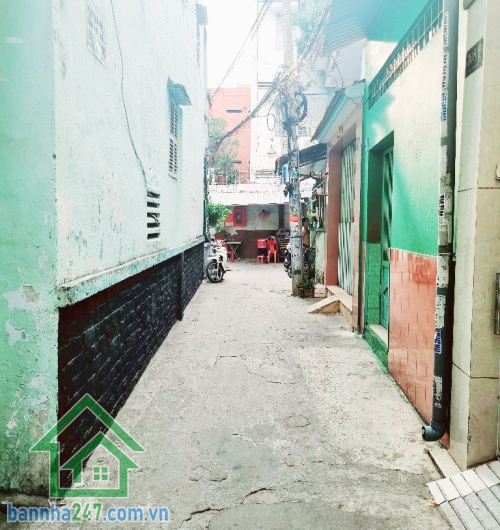 CHỈ 5.2 TỶ - NHÀ 3 MẶT HẺM THÔNG - 2 TẦNG BTCT - ĐANG CÓ DÒNG TIỀN 10TR/THÁNG Diện tích hiện trạng 43m2, công nhận 37m2. Sổ hồng riêng, hoàn công đầy đủ.  Mob 0933 144 037 