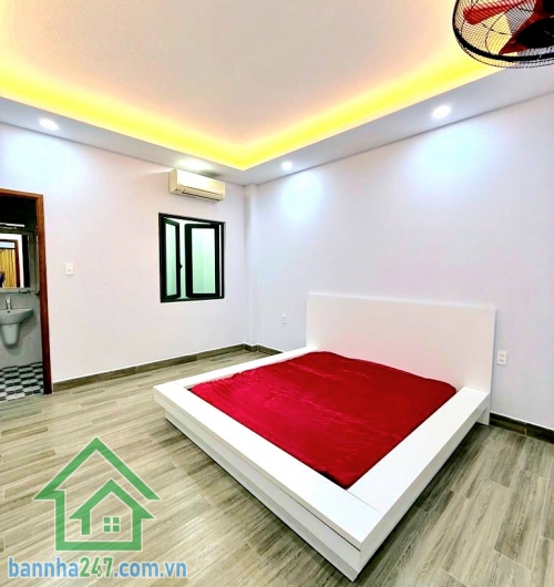 CHỈ 15 TỶ - HẺM XE TẢI - NHÀ ĐẸP 5 TẦNG – NGHĨA PHÁT P. TÂN SƠN NHẤT – KHU DÂN CƯ ĐỒNG BỘ CAO CẤP - 6 PN - 7 WC * Diện tích: 3,9 x 20m, nở hậu 4,3m – phong thủy đẹp * Kết cấu: 1 trệt 3 lầu sân thượng * Công năng: 6 PN – 7 WC