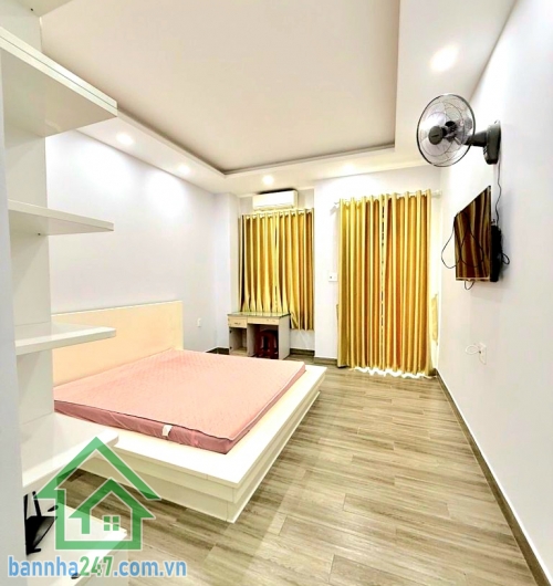 CHỈ 15 TỶ - HẺM XE TẢI - NHÀ ĐẸP 5 TẦNG – NGHĨA PHÁT P. TÂN SƠN NHẤT – KHU DÂN CƯ ĐỒNG BỘ CAO CẤP - 6 PN - 7 WC * Diện tích: 3,9 x 20m, nở hậu 4,3m – phong thủy đẹp * Kết cấu: 1 trệt 3 lầu sân thượng * Công năng: 6 PN – 7 WC