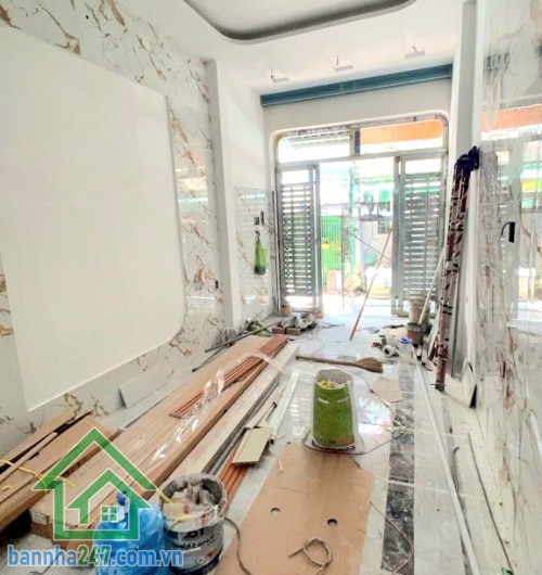 CHỈ 4,1 TỶ - SIÊU PHẨM MỚI XÂY – 3 LẦU BTCT – HXH ĐƯỜNG CHIẾN LƯỢC – NHÀ ĐẸP VÀO Ở NGAY - 3 PN – 2 WC • Diện tích: 3m x 10m • Kết cấu: 3 tầng BTCT kiên cố 
