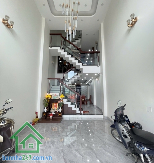CHỈ 6,5 TỶ – SIÊU PHẨM CUỐI TÂN KỲ TÂN QUÝ – 5 PHÚT ĐẾN AEON TÂN PHÚ – NHÀ 5 TẦNG ĐẸP LUNG LINH 