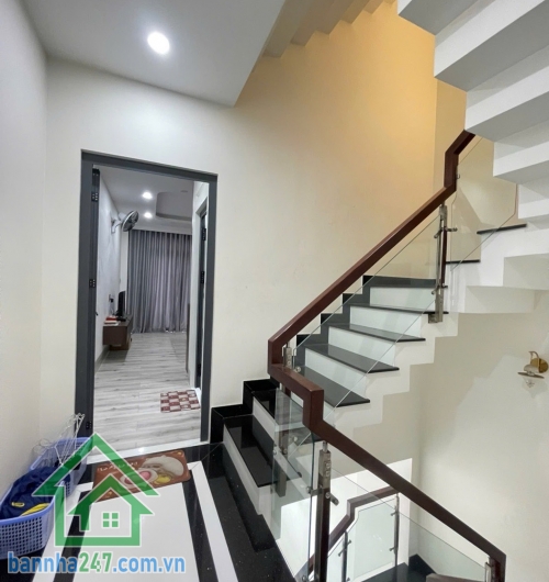CHỈ 6,5 TỶ – SIÊU PHẨM CUỐI TÂN KỲ TÂN QUÝ – 5 PHÚT ĐẾN AEON TÂN PHÚ – NHÀ 5 TẦNG ĐẸP LUNG LINH 