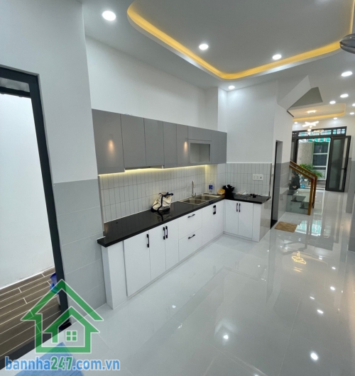 CHỈ 5,85 TỶ – HXH 1 TRỤC – SÁT MẶT TIỀN HÒA BÌNH – LŨY BÁN BÍCH TÂN PHÚ – 3 TẦNG BTCT 3PN - 3WC - NHÀ MỚI ĐẸP