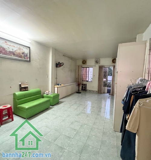 CHỈ 4,5 TỶ (TL) - BÁN GẤP NHÀ 3 TẦNG CHIẾN LƯỢC - SÁT KHU TÊN LỬA - HẺM XE HƠI 5M - 55M² - 3PN - 2WC