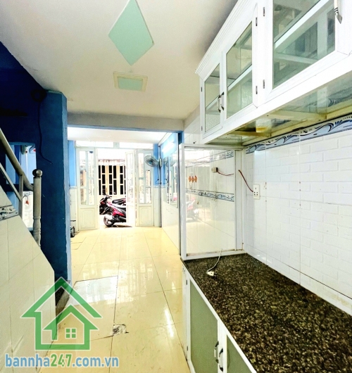 CHỈ 1,9 TỶ - HXH 5,5M - 3 TẦNG - 2 PN - 2WC - Ô TÔ ĐỖ CỬA - GẦN CHỢ LÊ VĂN QUỚI - GIÁ SI.ÊU MỀM