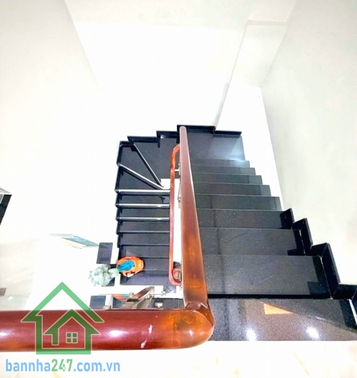 CHỈ 5,15 TỶ - TÂN PHÚ – NGAY VĂN CAO – SÁT MẶT TIỀN – NHÀ 2 TẦNG MỚI ĐẸP – 44M² –  2PN - 2WC