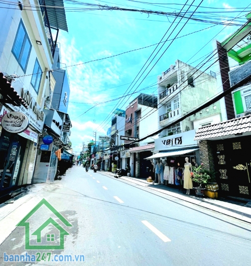 CHỈ 11,5 TỶ – NGUYỄN VĂN CÔNG – GẦN SÂN BAY – CĂN GÓC 2 MẶT – 73M² – 4 TẦNG – 5PN – 6WC - NỞ HẬU