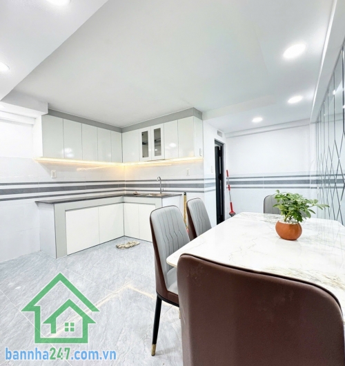 CHỈ 5,4 TỶ – HẺM NHỰA 7M XE TẢI – THÔNG TỨ PHÍA – NHÀ 3 TẦNG – 50,5M² – 3PN – SÁT MẶT TIỀN – GẦN AEON MALL TÂN PHÚ