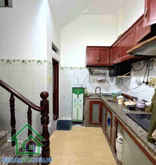 CHỈ 5,2 TỶ – KHU CHỢ VẢI TÂN PHÚ – 3 TẦNG – XE HƠI ĐỖ CỔNG – 32M² – HI.ẾM NH.À B.ÁN