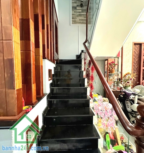 CHỈ 7,6 TỶ – SIÊU PHẨM QUANG TRUNG - GÒ VẤP – NGAY E.MART – HẺM Ô TÔ – 4 TẦNG – 5PN - 6WC – DTSD 178M²