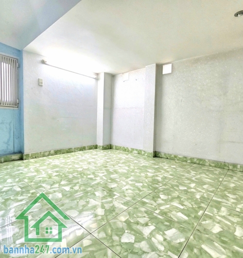 CHỈ 6,5 TỶ – MẶT TIỀN XUÂN HỒNG – TRƯỜNG CHINH – 63,8M² – 3 TẦNG – 3PN - 3WC