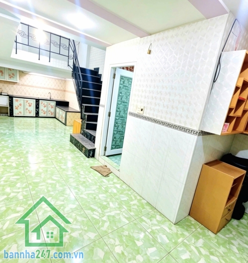CHỈ 6,5 TỶ – MẶT TIỀN XUÂN HỒNG – TRƯỜNG CHINH – 63,8M² – 3 TẦNG – 3PN - 3WC