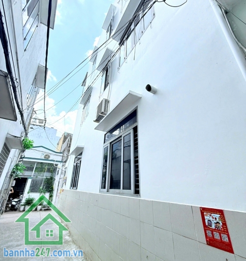 CHỈ 6,2 TỶ – NGAY GA METRO NGUYỄN HỒNG ĐÀO – KHU VIP BÀU CÁT – 61M² – 3 TẦNG – 4PN – 3WC – XE HƠI NHÀ