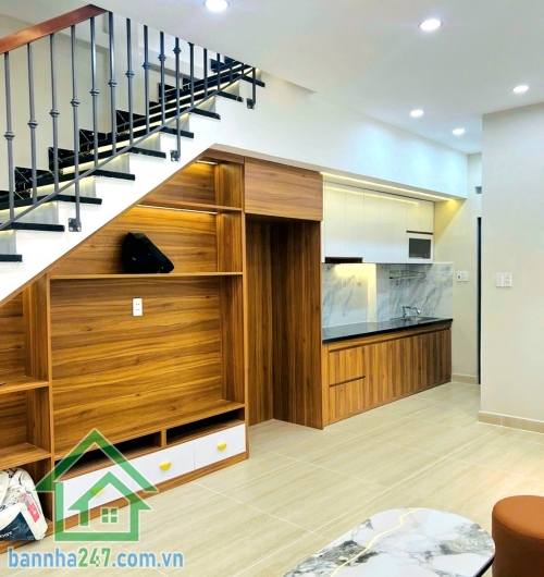 CHỈ 6,18 TỶ – TÂN BÌNH GIÁP QUẬN 10 – LÔ GÓC – HẺM THÔNG – NGANG 4,3M – 42M² – 3PN - 3WC