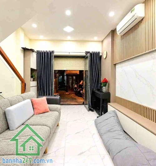 CHỈ 4,95 TỶ – HXH ĐỖ CỬA – NHÀ MỚI 2 TẦNG – GẦN 30M² – NỞ HẬU 4,4M – HOÀN CÔNG