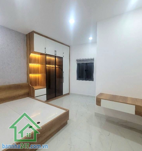CHỈ 7,6 TỶ – NHÀ 5 TẦNG – NGANG 4,3M – 6 PHÒNG NGỦ – HẺM XE HƠI – GẦN BỆNH VIỆN BÌNH TÂN