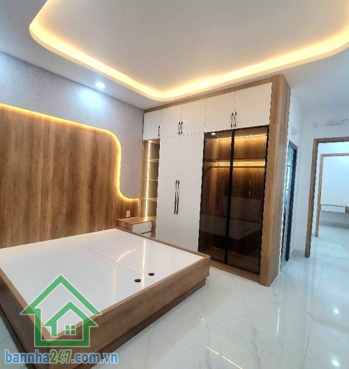 CHỈ 7,6 TỶ – NHÀ 5 TẦNG – NGANG 4,3M – 6 PHÒNG NGỦ – HẺM XE HƠI – GẦN BỆNH VIỆN BÌNH TÂN