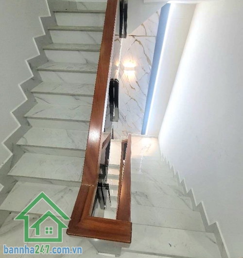 CHỈ 7,6 TỶ – NHÀ 5 TẦNG – NGANG 4,3M – 6 PHÒNG NGỦ – HẺM XE HƠI – GẦN BỆNH VIỆN BÌNH TÂN