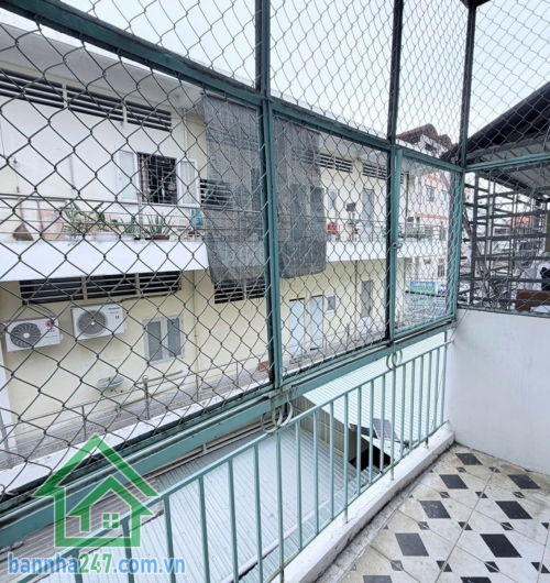 CHỈ 4,98 TỶ – NHÀ 3 TẦNG – 3 PHÒNG NGỦ – 32M² VUÔNG VỨC – GẦN NGÃ TƯ BẢY HIỀN - 3PN - 3WC