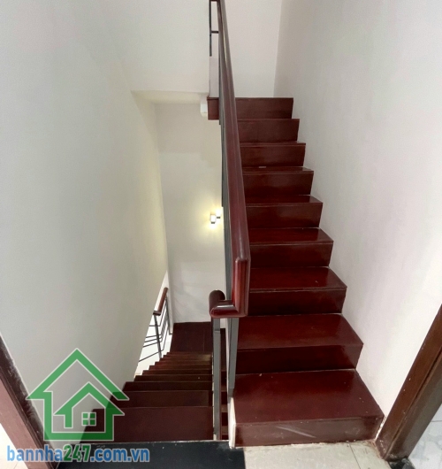 HẺM XE TẢI THÔNG – GẦN TÂN PHÚ - 3 TẦNG – 32,5M² (4 x 8,03) – 3 PN – SỔ MỚI 2026 - NHỈNH 3 T.Ỷ