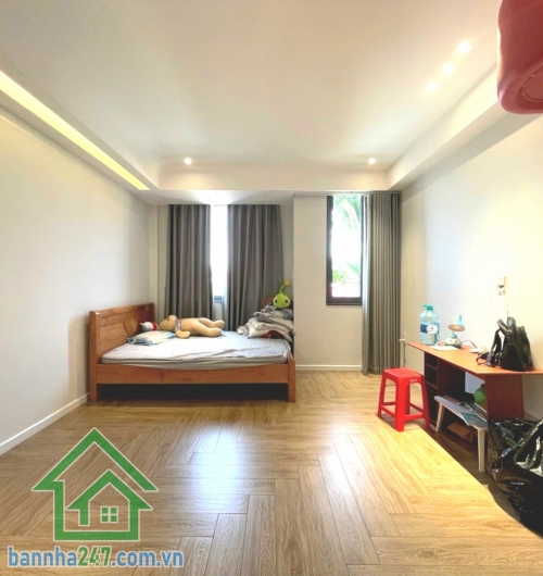 HXH – NHÀ MỚI XÂY 2025 – 70M² (4 x 18) - 6 TẦNG CÓ THANG MÁY – 5PN - 5WC – SÁT NGÃ 5 CHUỒNG CHÓ, GÒ VẤP - 13,99 TỶ