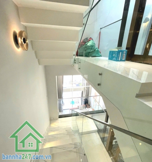 HXH – NHÀ MỚI XÂY 2025 – 70M² (4 x 18) - 6 TẦNG CÓ THANG MÁY – 5PN - 5WC – SÁT NGÃ 5 CHUỒNG CHÓ, GÒ VẤP - 13,99 TỶ