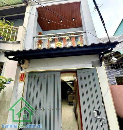 CHỈ 3,95 TỶ – NHÀ MỚI ĐẸP – TRUNG TÂM QUẬN 11 – HỒNG BÀNG – 3/2 DT: 39m² (3x13m) – 1 trệt 1 lầu, 2PN – 2WC Hẻm 3m trước nhà, 20m ra hẻm xe hơi thông, có sân để xe rộng.