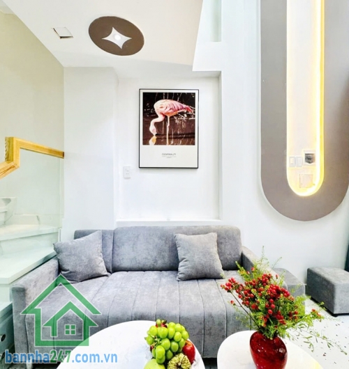 NHÀ 3 TẦNG MỚI ĐẸP – SÁT MẶT TIỀN HOÀNG VĂN THỤ – TÂN BÌNH DT: 27m², kết cấu 1 trệt 2 lầu, 3PN – 3WC. Hẻm ba gác, cách mặt tiền chỉ 20m, xe hơi tới gần nhà.