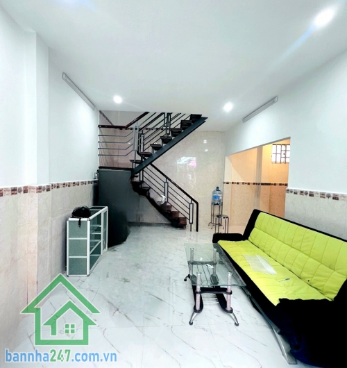 CHỈ 4,65 TỶ – GÓC 2 MTKD XE TẢI – TÂN BÌNH – GIÁP KHU BÀU CÁT – NHÀ MỚI Ở NGAY – DT 29/48M² – 2 TẦNG - 2PN - 2WC. Vị trí trung tâm: Ngay Bảy Hiền – giáp khu Bàu Cát - Đồng Đen.