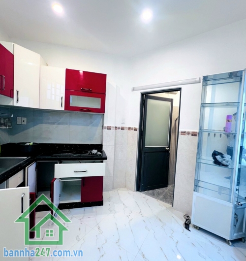 CHỈ 4,65 TỶ – GÓC 2 MTKD XE TẢI – TÂN BÌNH – GIÁP KHU BÀU CÁT – NHÀ MỚI Ở NGAY – DT 29/48M² – 2 TẦNG - 2PN - 2WC. Vị trí trung tâm: Ngay Bảy Hiền – giáp khu Bàu Cát - Đồng Đen.
