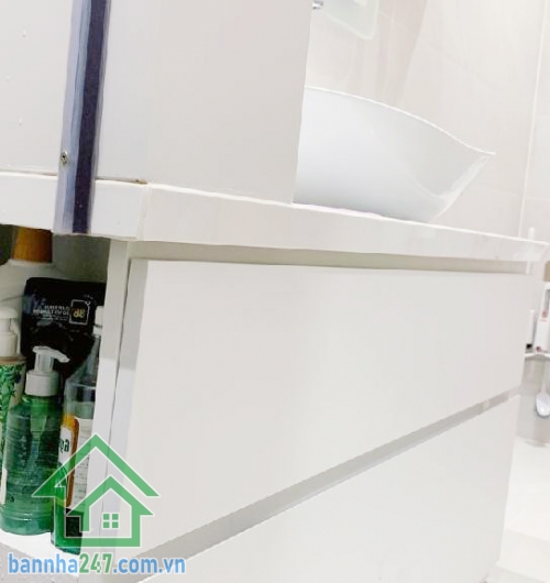 CHỈ 18,3 TỶ – NHÀ MỚI MẶT TIỀN ĐƯỜNG TRUNG TÂM QUẬN 11 – 4 TẦNG – 4PN, 5WC  Diện tích: 57m² (3.65 x 13m), sổ vuông vức. Kết cấu: 1 trệt, 3 lầu, gồm 4PN, 5WC