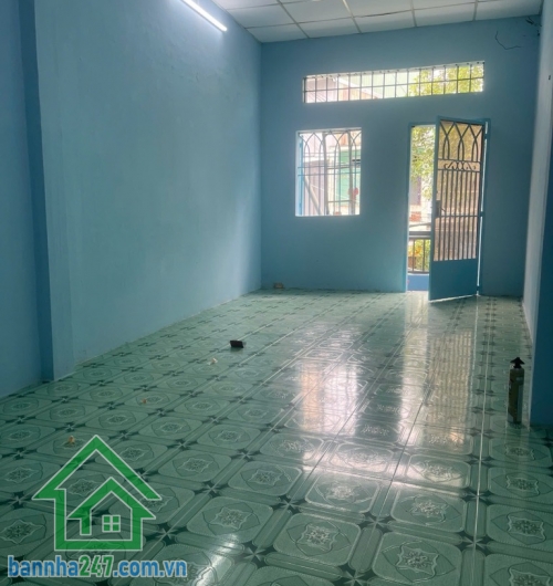 CHỈ 3,89 TỶ – HẺM XE TẢI HIẾM – TÂN BÌNH GIÁP Q10, Q11, TÂN PHÚ DT: 41m²- 2 Tầng (1 trệt 1 lầu), 2PN, 2WC Vị trí trung tâm, ngay Lạc Long Quân, gần trường học các cấp. 